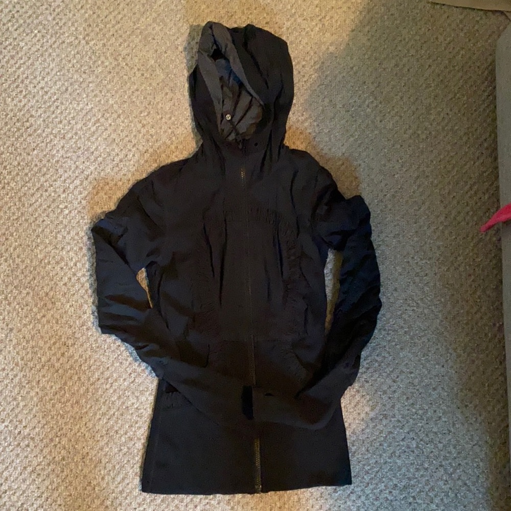 Lululemon black reversible jacket sz 4